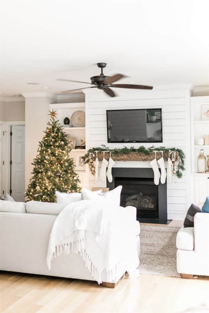 Christmas Home Tour - The Coastal Oak - Come tour the neutral and simple Christmas decor in my home!