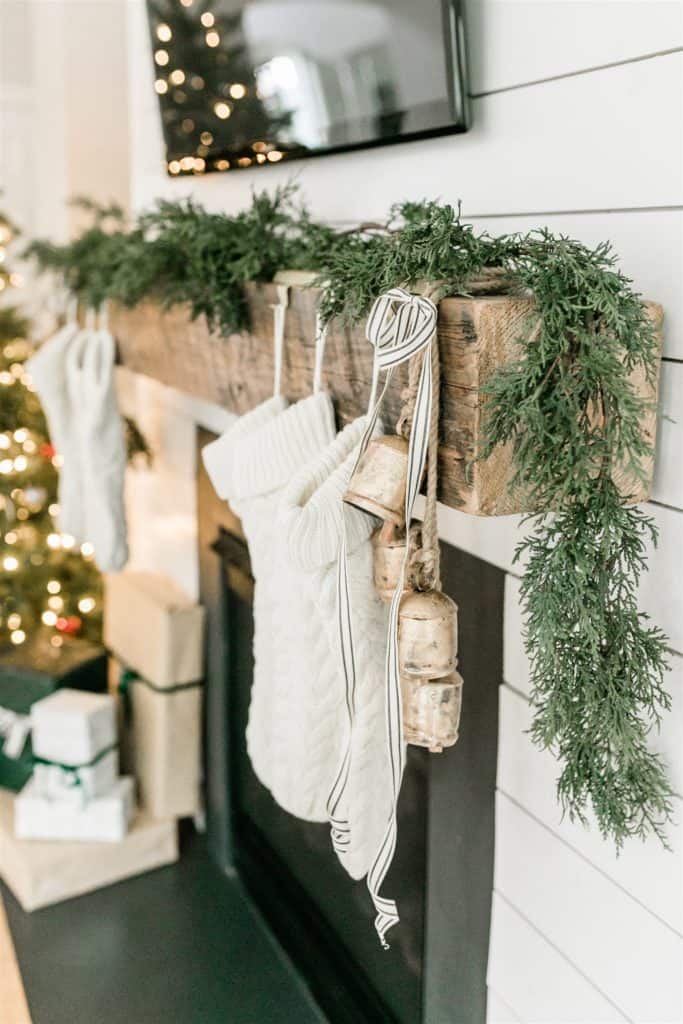 Christmas Home Tour - The Coastal Oak - Come tour the neutral and simple Christmas decor in my home!
