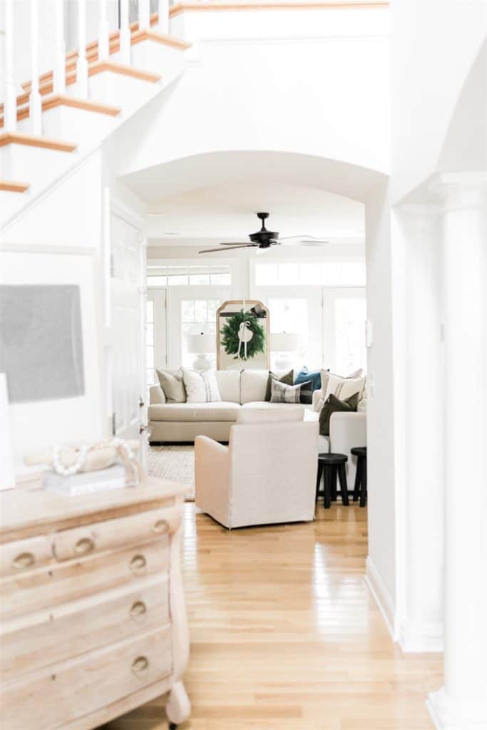 Christmas Home Tour - The Coastal Oak - Come tour the neutral and simple Christmas decor in my home!
