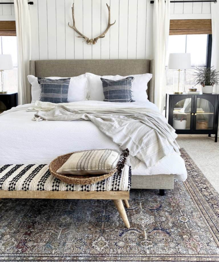 10 Vertical Shiplap Wall Ideas - The Coastal Oak