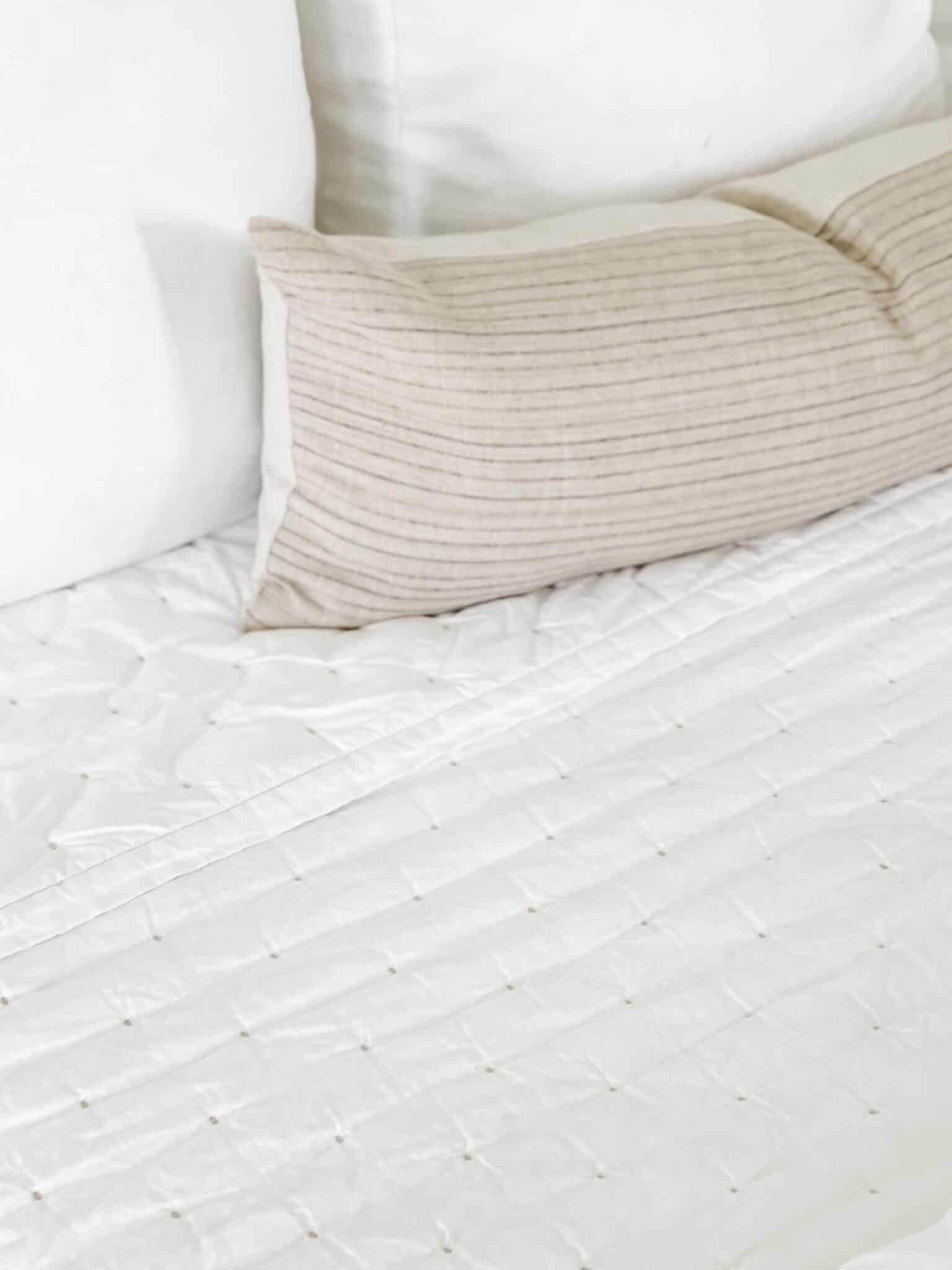 Why White Bedding is the Best The Coastal Oak