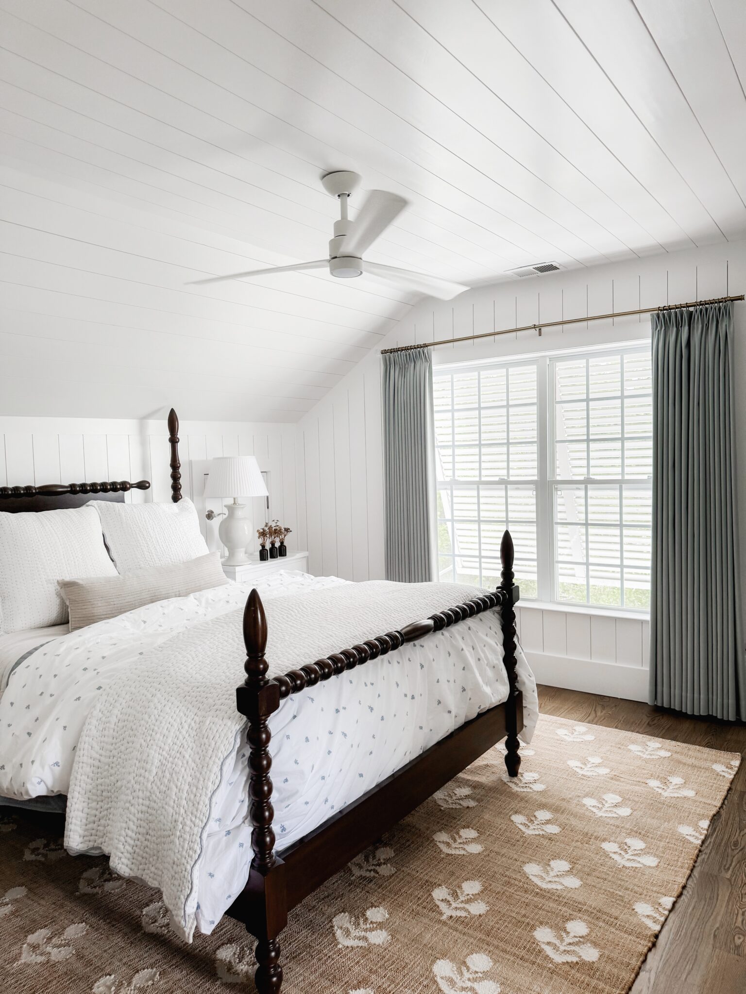 Creating a Coastal Cottage Bedroom | The Coastal Oak